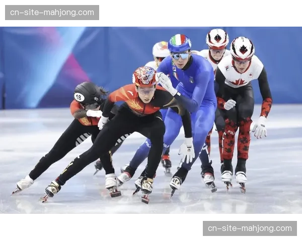 中国短道速滑接力项目失误出局 配合默契度有待提升